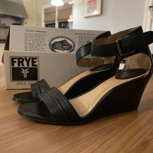 Frye Carol open-toe leather wedge sandal